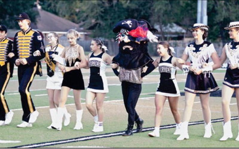 Vidor High School’s Good Sportsmanship League representatives presented Brazosport representatives with tokens of friendship before Friday’s game. Photo by Randall Luker
