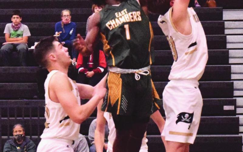 Pirates fall to Buccaneers