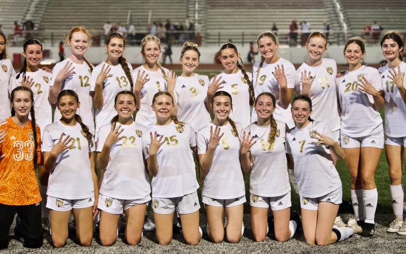 Lady Pirates advance to Regional semifinals