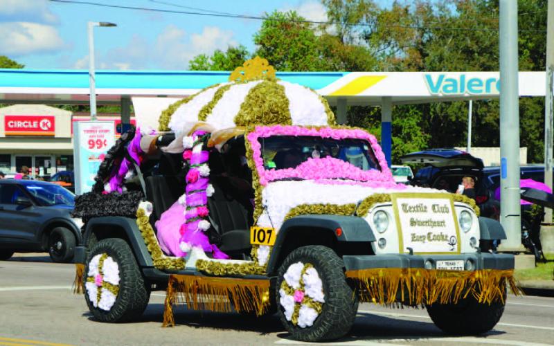 Textile Arts Club Sweetheart Zoey Cooke 2nd Place Car