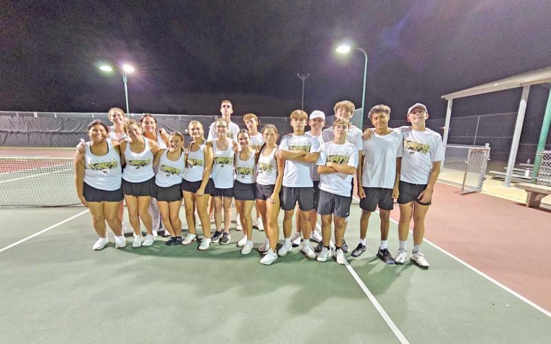Vidor Pirate Tennis wins again