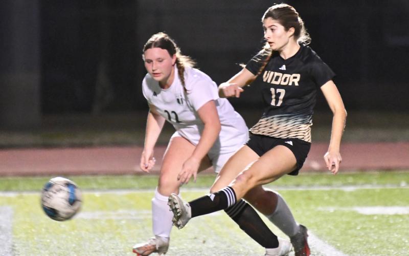 Jordyn Fowler led the Lady Pirates in scoring against Little Cypress.