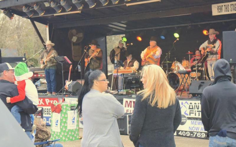 Joe Benoit and Band perform Saturday.