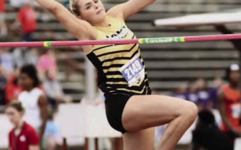 Stephenson and Richards place 5th and 6th at State Track meet