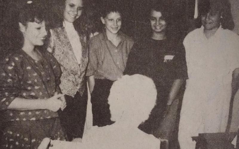 Looking Back 11/09/1989