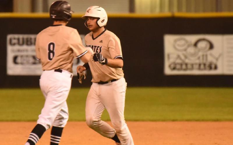 Pirates lose early lead to LCM in Friday home game!