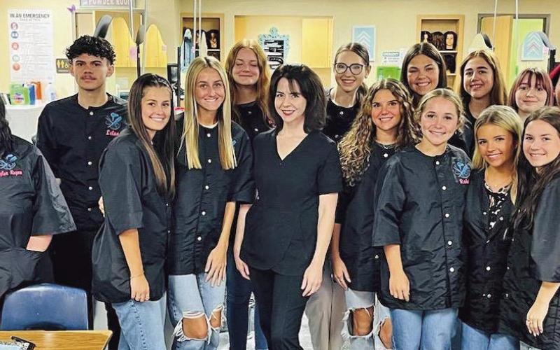 Aesthetician Elizabeth Coward is Guest Speaker in VHS COS classes