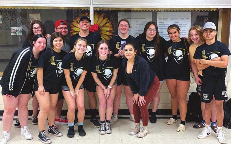 VHS Powerlifting at Nederland Meet Photo by Randall Luker