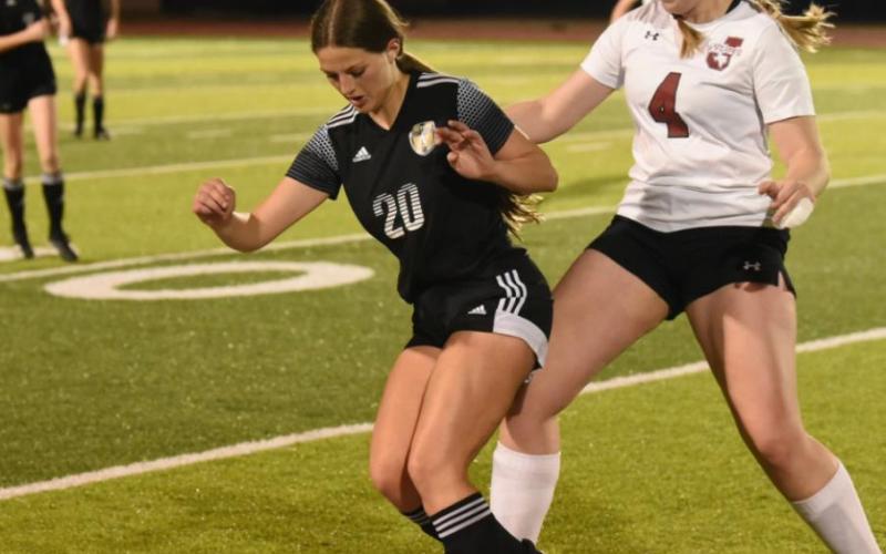 Lady Pirates sweep Jasper in first half finale