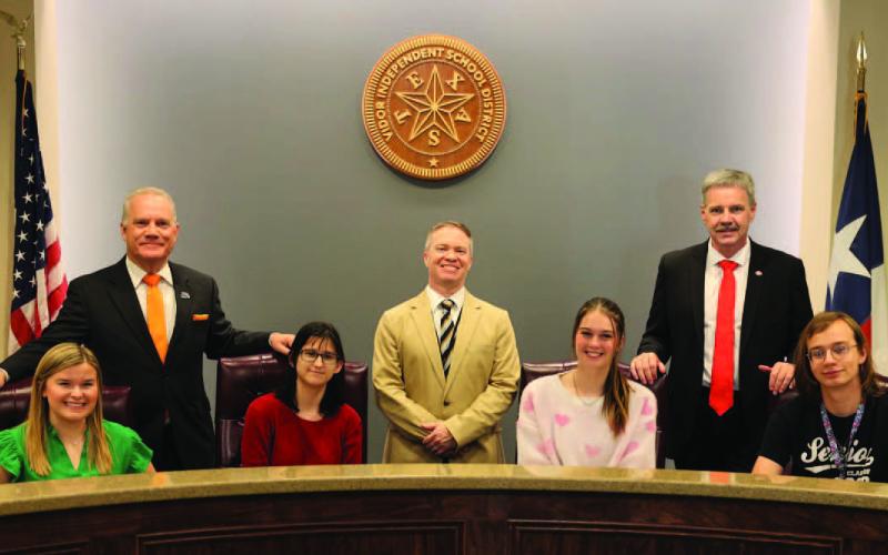 “Grow Their Own” tackles local teacher shortage, boosts options for paraprofessionals. Pictured from left to right: Taryn Marks, LSCO President Dr. Tom Johnson, Natalie Smith, Vidor ISD Superintendent Dr. Jay Killgo, Brooklyn Bushelle, LU President Dr. Jaime Taylor, Aaron Wright Courtesy Photo