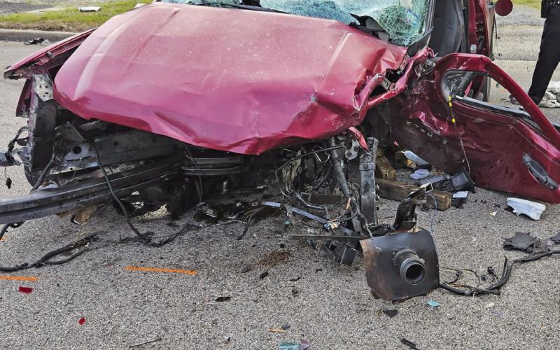 Woman killed, two others injured in head-on crash in Vidor Sunday