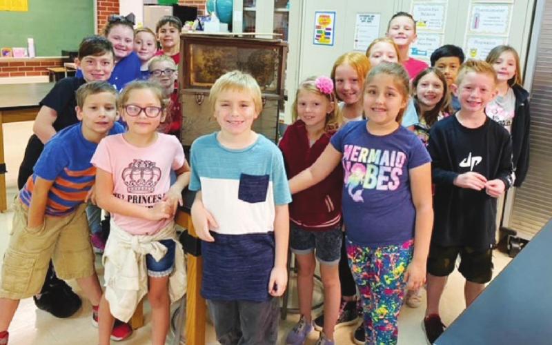 Local beekeeper pays a visit to Pine Forest Elementary