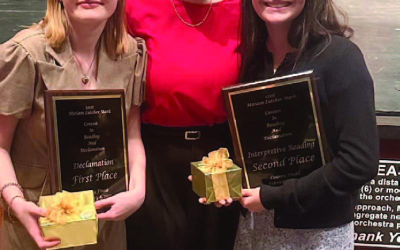 VHS Stark Reading Contest winners