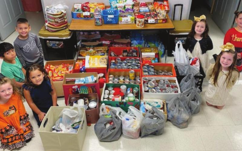 Oak Forest Elementary students participate in United Christian Care Center food drive