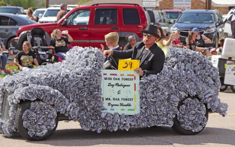 BEST DECORATED VEHICLE: 1st place - Mr. and Miss Oak Forest
