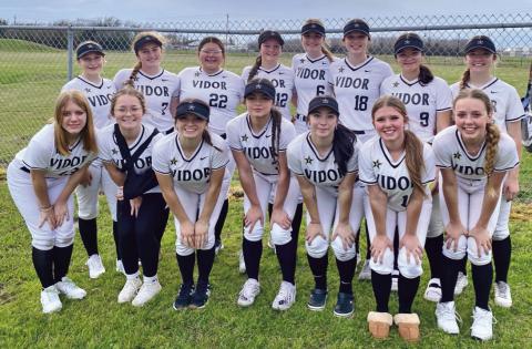 Lady Pirates go 4-2 at Goose Creek Tournament