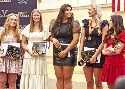 Lady Pirate Basketball Award winners, Natalie Morrison, Madison Powell, Laikyn Brodnax, Raegan Stephenson, Allie Williams
