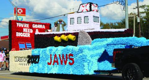 First Place Float-VHS Sophomore Class of 2027