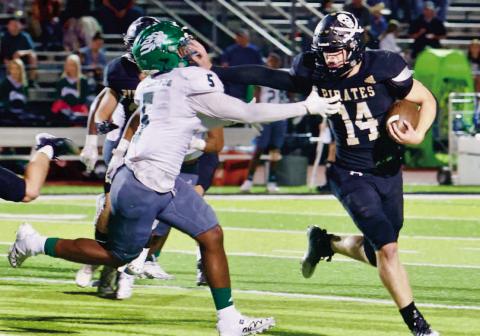 Pirates celebrate Homecoming with 30-21 win over Livingston Lions