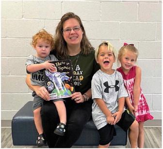 Vidor Public Library kicked off Itty Bitty Story Time on Tuesday, September 19, 2023. Library Clerk Sarah Screws read “Here in Space” by David Milgrim. The children created rockets and astronaut puppets. Courtesy Photo