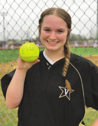 Lady Pirates overcome 11-point deficit to defeat WB 23-13