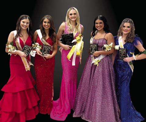 Allie Williams (9th), Maci Verde (11th), Raegan Stephenson (Overall), Taylor Redmon (12th), Alexus Holcomb (10th) VISD Courtesy Photo