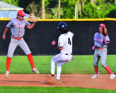 The Vidor junior varsity baseball team won a pickup game versus Orangefield Thursday. Tim Sheppard is pictured here stealing send base standing up. Photo by Randall Luker