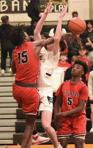 Lions sink Pirates 65-44