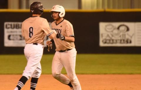 Pirates lose early lead to LCM in Friday home game!