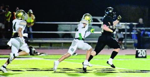 Big gain Skylar Stankovich blew through the Bear defense as he picked up a first down. Stankovich led all rushers with 110 yards on the night.