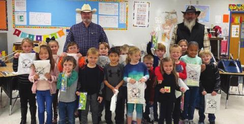 Vidor Masonic Lodge pays visit to 1st grade students