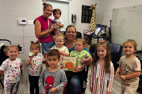 The Vidor Public Library held Itty Bitty Storytime on Tuesday, October 22, 2024. Library clerk Sarah Screws read “You’re My Little Pumpkin Pie” by Nicola Edwards to the audience. The story includes pumpkins, cats, ghosts, spiders, and bats. The children painted handprints and made googly eye sensory bags.
