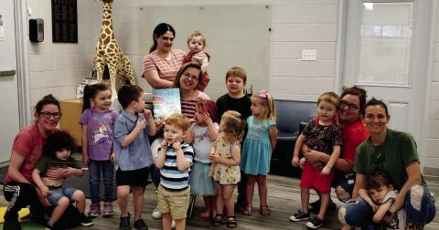 The Vidor Public Library held Itty Bitty Story Time on Tuesday, January 17, 2023. Library clerk Sarah Screws read “Pete the Cat’s Groovy Imagination.” Pete the Cat wants to go surfing, but he looks outside and it’s rainy, so he finds a big and Groovy box. He goes on an epic adventure to see where his imagination will take him. The children made water bead jars. Courtesy Photo