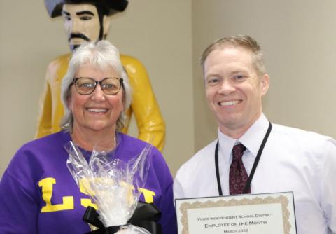 Vidor Elementary's Wanda McLane Named VISD Employee of the Month