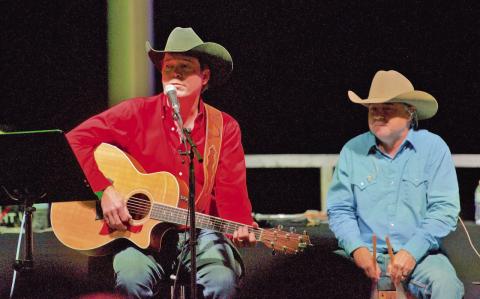 Clay Walker entertained an enthusiastic crowd at the Light Up Vidor event held at Eastgate Church Sunday afternoon as part of the 3-day Vidor’s Hometown Holidays celebration.