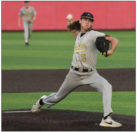 Pirates fall 3-2 versus Lions in one game bi-district playoff in Crosby