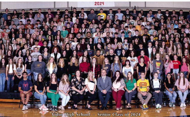 Vidor High School Class of 2024 Photo by Goldbeck Company