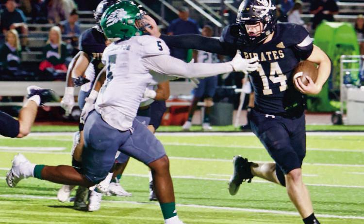Pirates celebrate Homecoming with 30-21 win over Livingston Lions