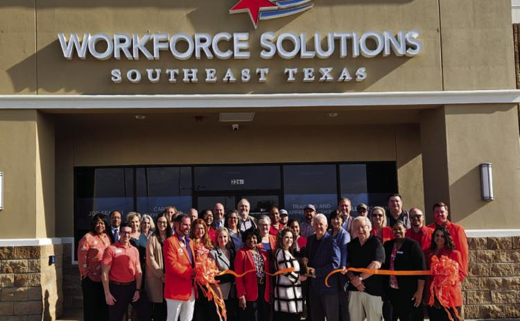 Tuesday, the Greater Orange Area Chamber of Commerce hosted a ribbon cutting for the Workforce Solutions of Southeast Texas’ new location at 2266 MacArthur Dr. Orange, TX.