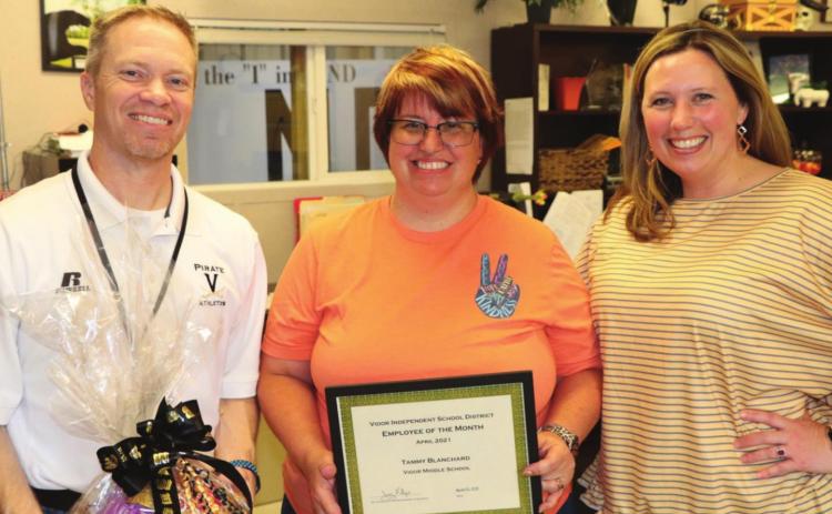 Tammy Blanchard, pictured with Dr. Jay Killgo, Superintendent of Schools, and Mrs. Kerri Pierce, VMS principal