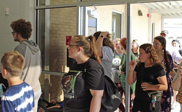 Hundreds Attend VMS Grand Opening