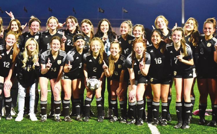 Lady Pirates advance to Area