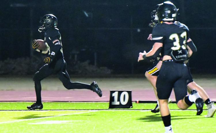 Vidor defender Layden Sanders returned this pick 6 for a 36-yard Pirate touchdown.
