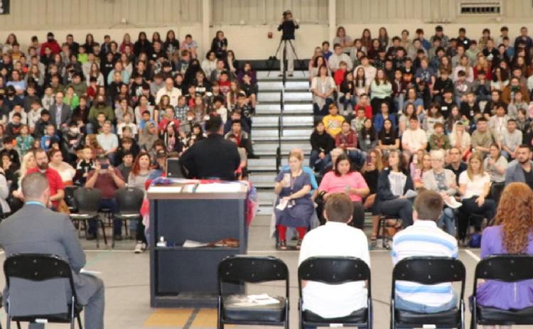 Vidor Junior High hosts annual Veterans Day program