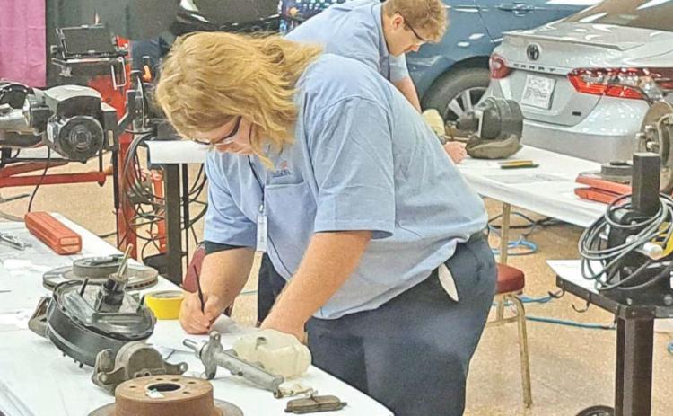 VHS Auto Tech students advance to State competition