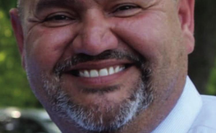 Sanchez announces run for