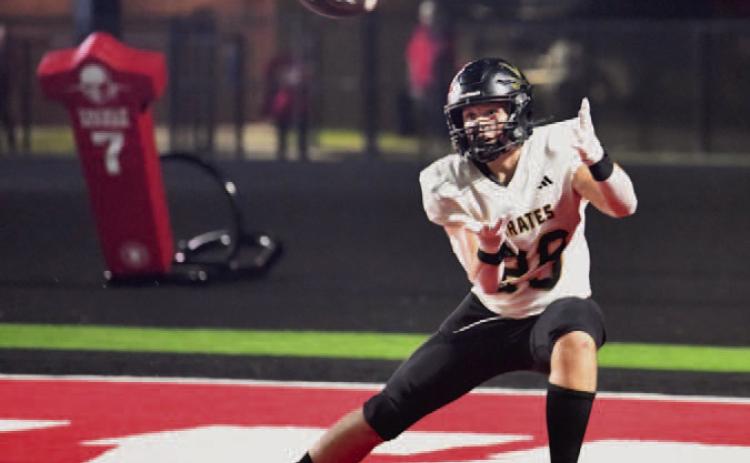 Brody Stankovich pulled in this Jett Brucia pass for a successful two-point conversion in Friday’s district bout with Bridge City.
